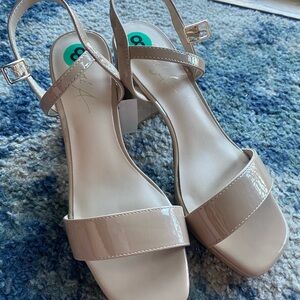 Elegant Beige Patent Leather Sandals